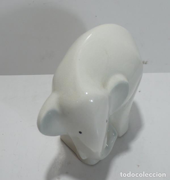 Antig&uuml;edades: ELEFANTE EN PORCELANA - Foto 3