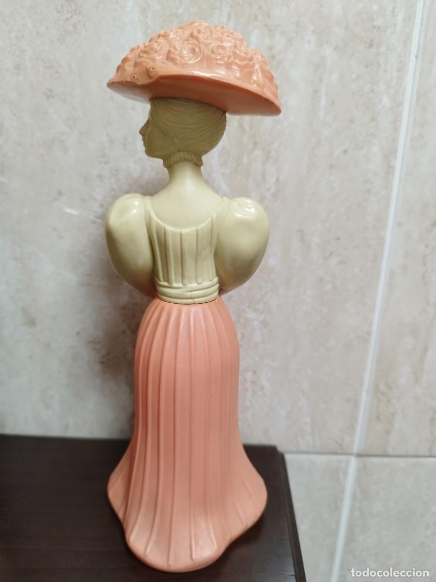 Antig&uuml;edades: Se&ntilde;ora Dama de Epoca AVON - Foto 2