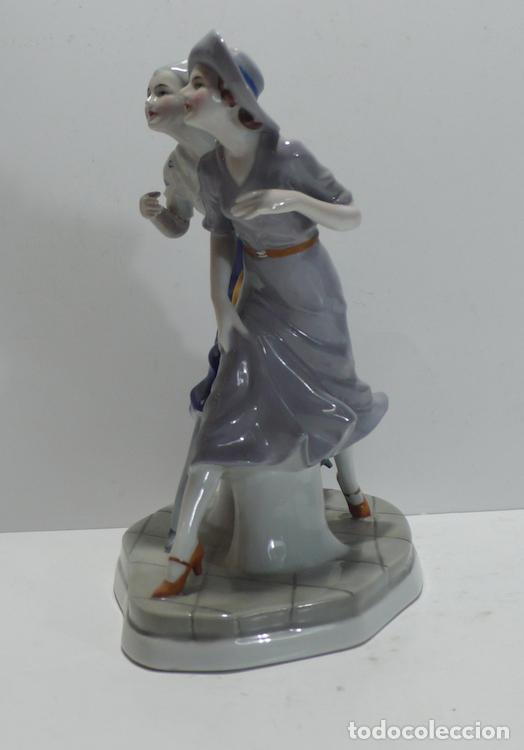 Antig&uuml;edades: PORCELANA DE DOS MUJERES - Foto 2