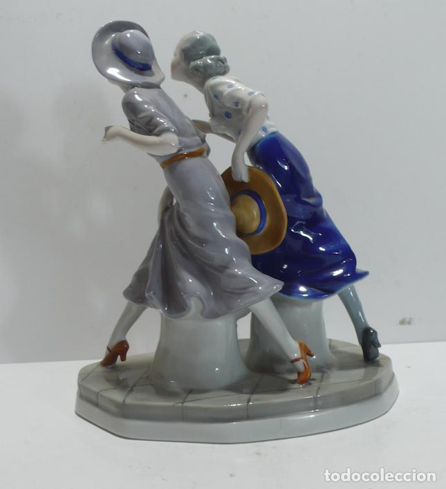 Antig&uuml;edades: PORCELANA DE DOS MUJERES - Foto 3