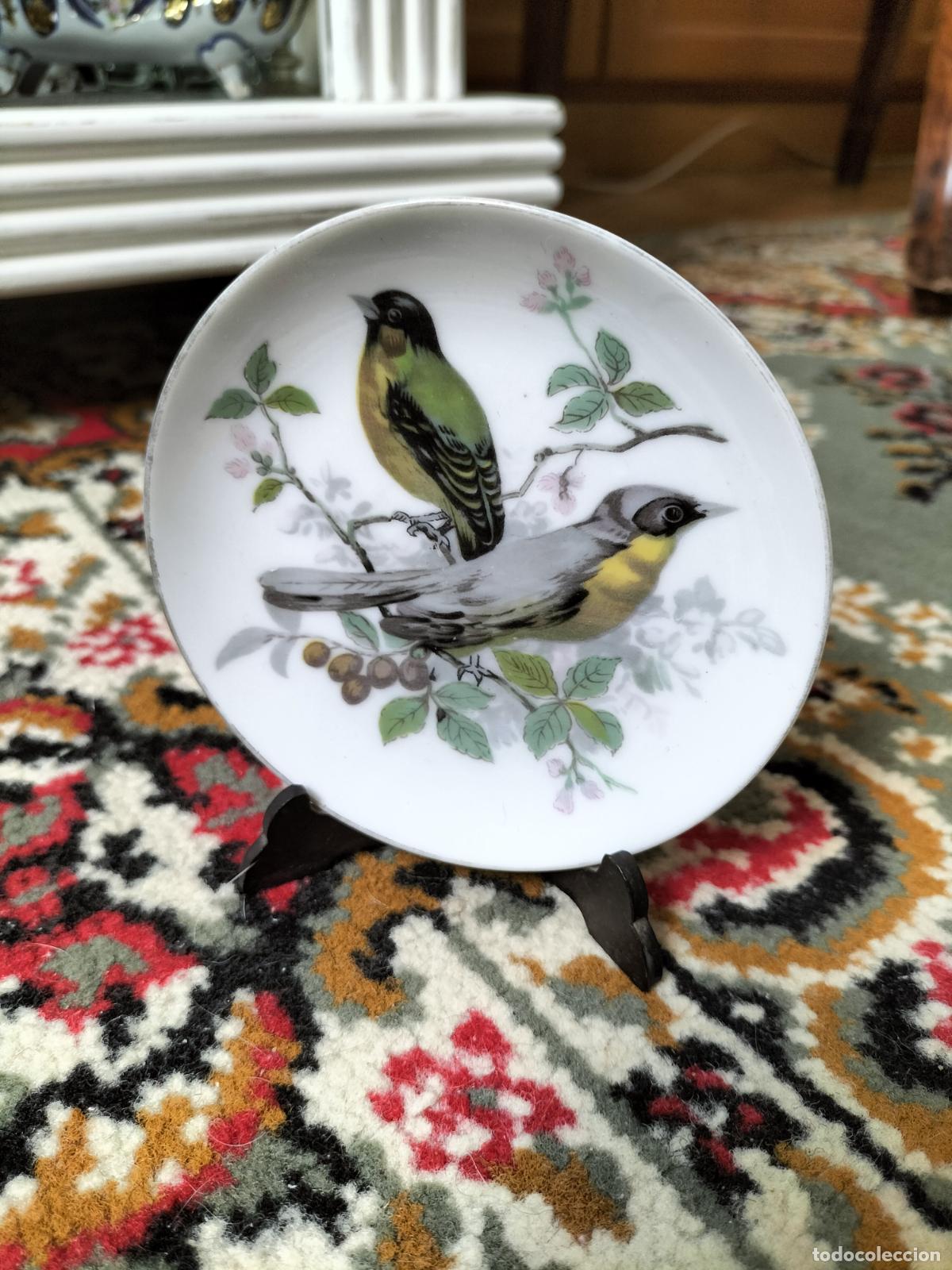 Antig&uuml;edades: PLATO CON DISE&Ntilde;O PAJAROS 10 CM - Foto 2