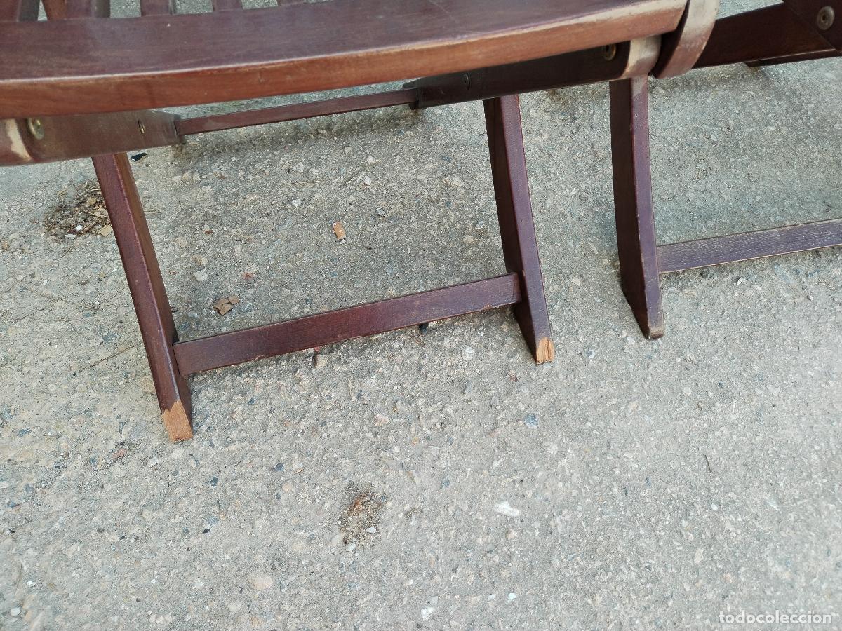 Antig&uuml;edades: 2 sillas y 2 sillones de madera plegable - Foto 5