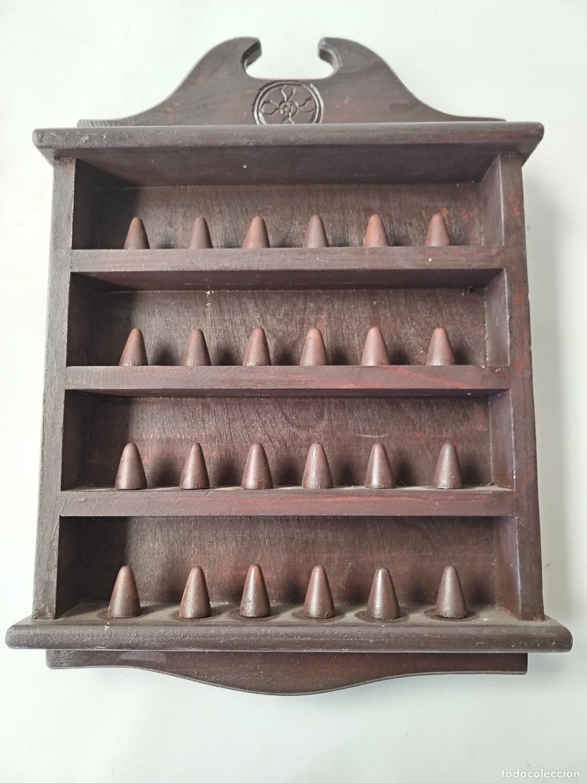 Antig&uuml;edades: repisa expositor para dedales - Foto 1