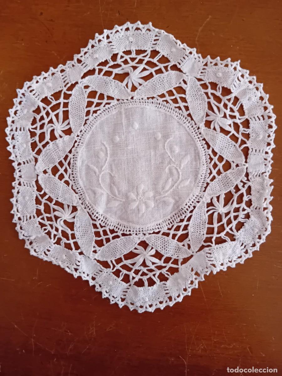 Antig&uuml;edades: Tapete de hilo blanco antiguo - Foto 1