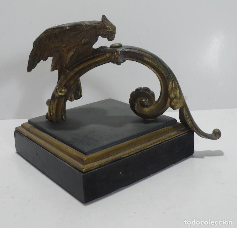 Antig&uuml;edades: PISAPAPELES EN BRONCE - Foto 1