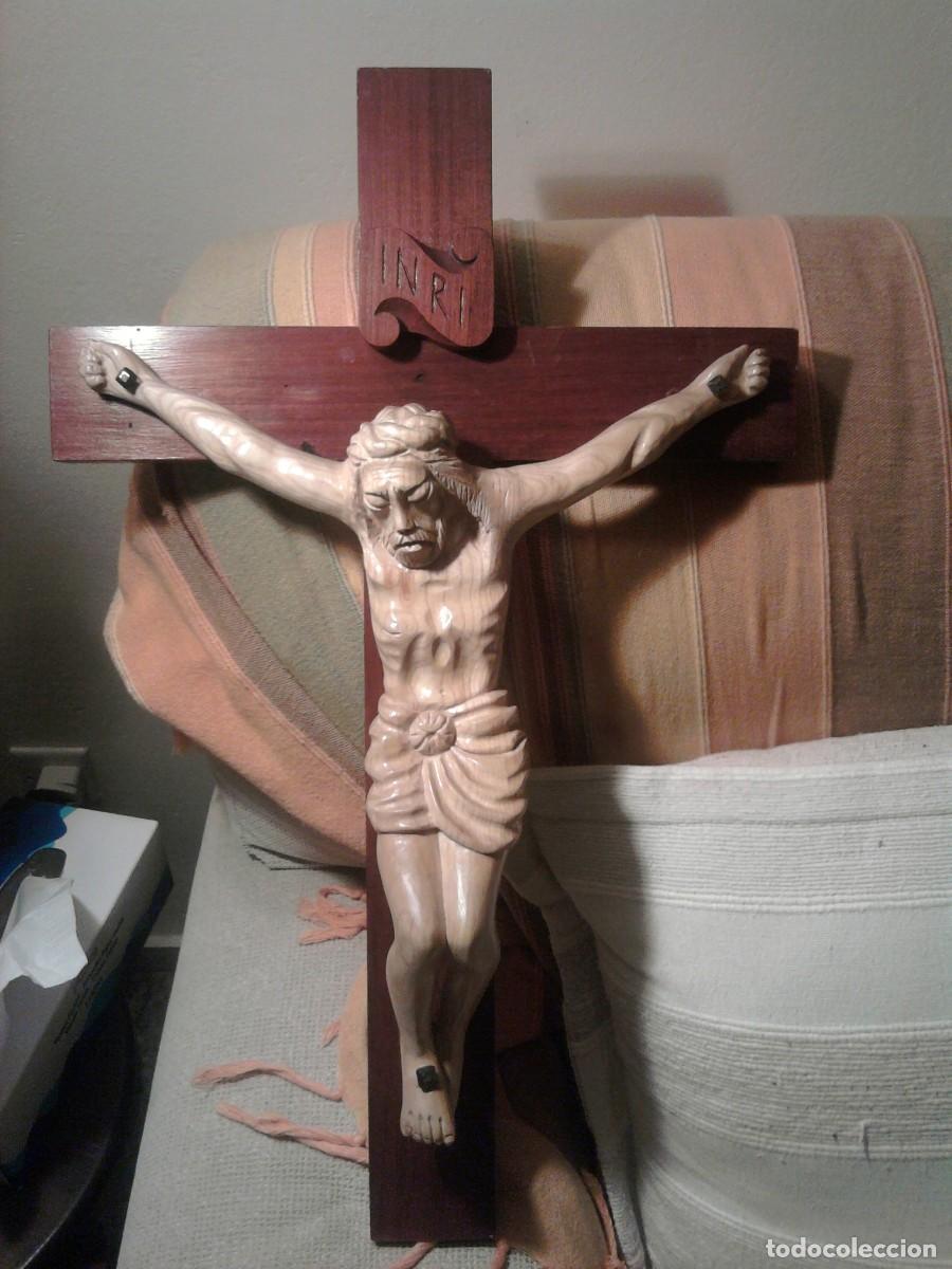 Antig&uuml;edades: crucifijos de madera - Foto 1