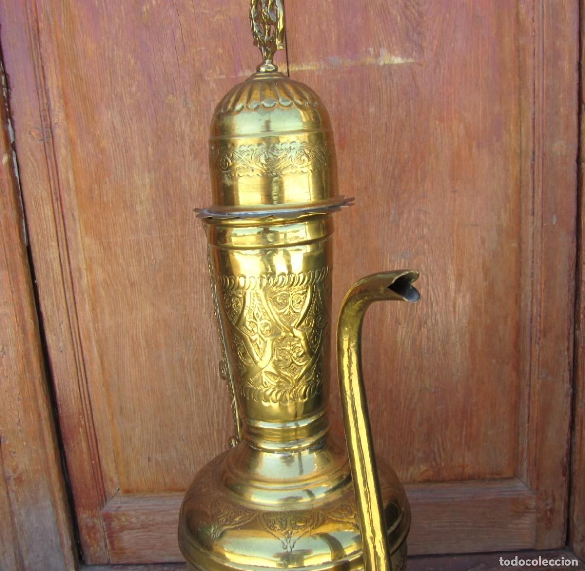 Antig&uuml;edades: Tetera grande oriental, en laton repujado y bronce - Foto 6