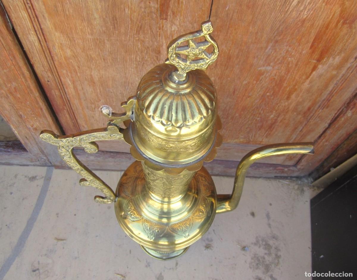 Antig&uuml;edades: Tetera grande oriental, en laton repujado y bronce - Foto 7