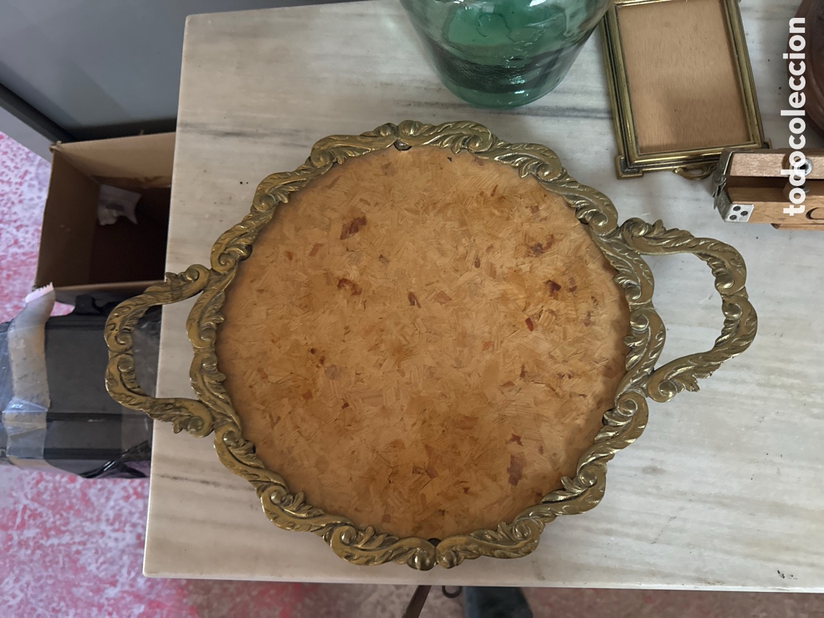 Antig&uuml;edades: Bandeja de bronce antigua - Foto 1