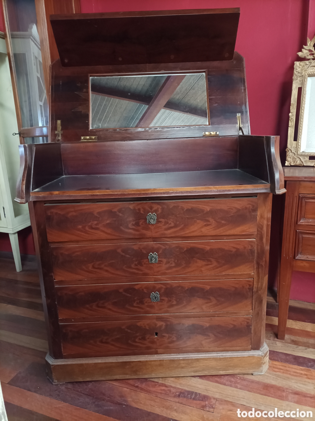 Antig&uuml;edades: C&oacute;moda en Palma de Caoba - Foto 9