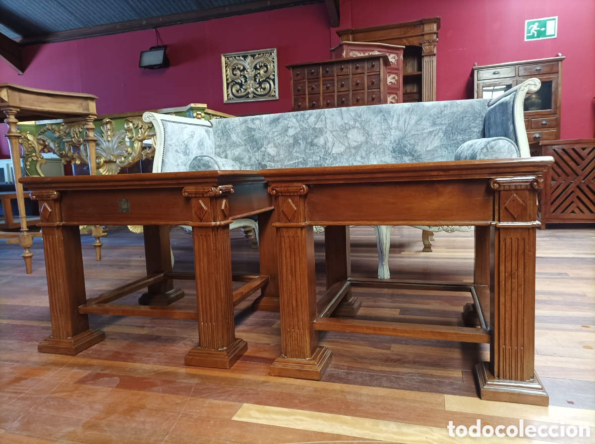 Antig&uuml;edades: Mesa auxiliar de sal&oacute;n - Foto 1
