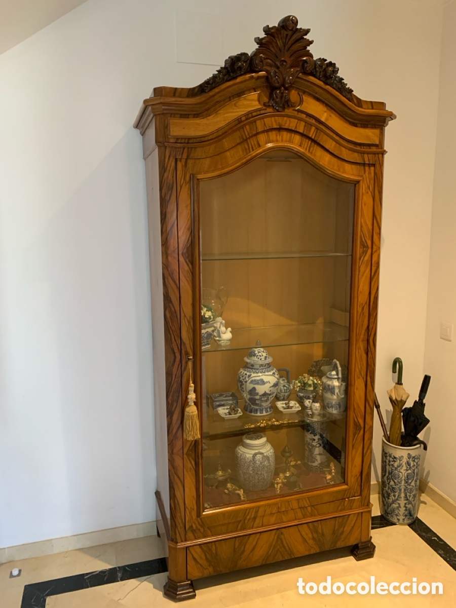 Antig&uuml;edades: VITRINA-ARMARIO MADERA DE RAIZ - Foto 1