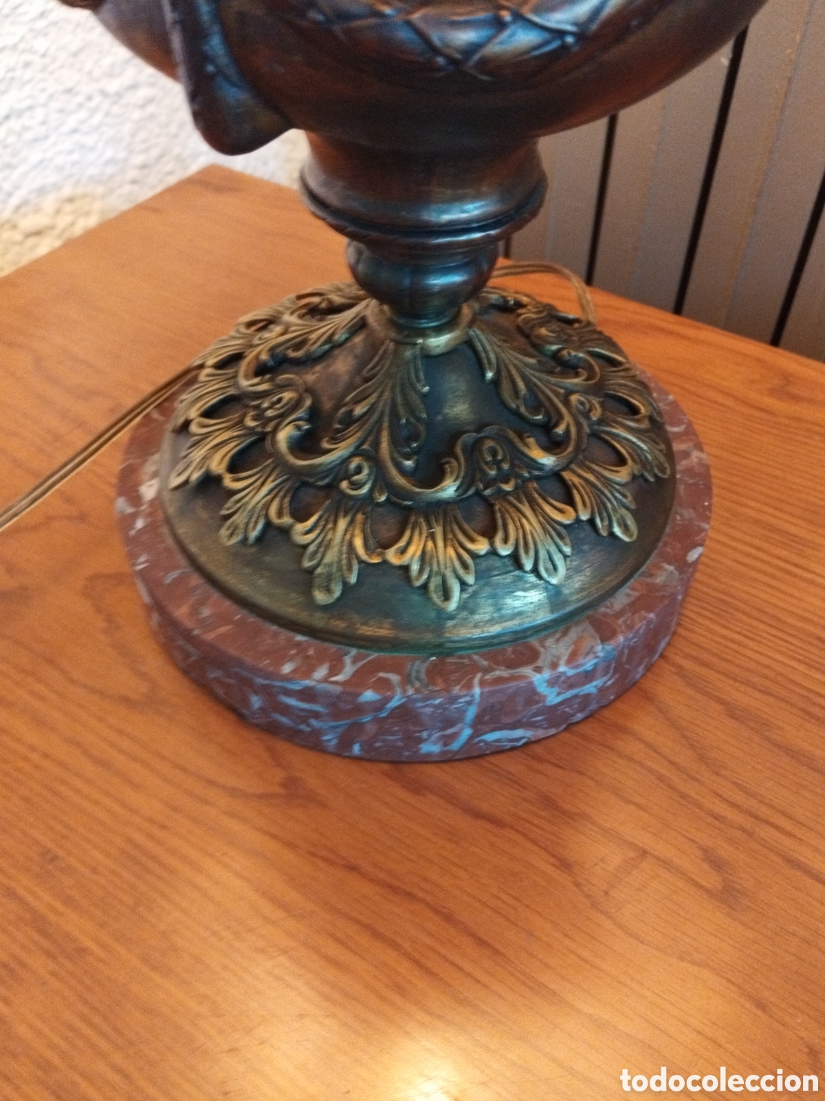 Antig&uuml;edades: MAGN&Iacute;FICA LAMPARA CON PUTIS. BRONCE Y MARMOL.85CM. - Foto 4