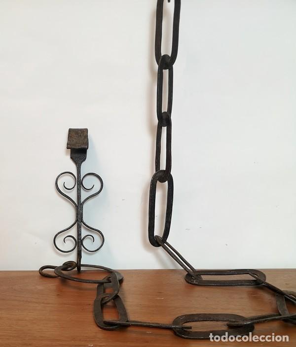 Antig&uuml;edades: Llar de Chimenea de Hierro Forjado - Foto 2