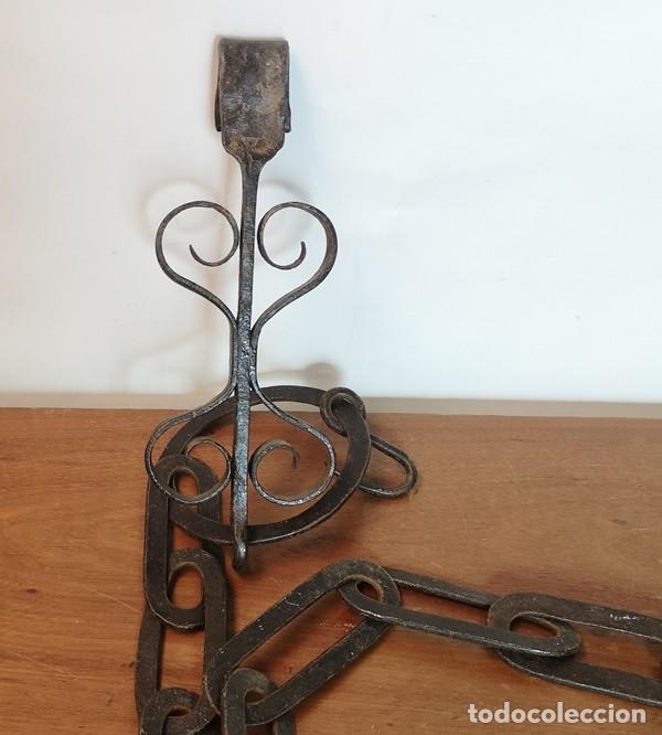 Antig&uuml;edades: Llar de Chimenea de Hierro Forjado - Foto 5