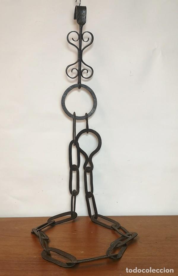 Antig&uuml;edades: Llar de Chimenea de Hierro Forjado - Foto 6