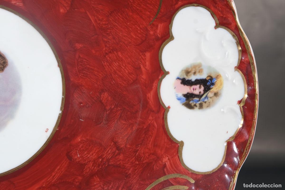 Antig&uuml;edades: Bandeja en porcelana pintada - Foto 4