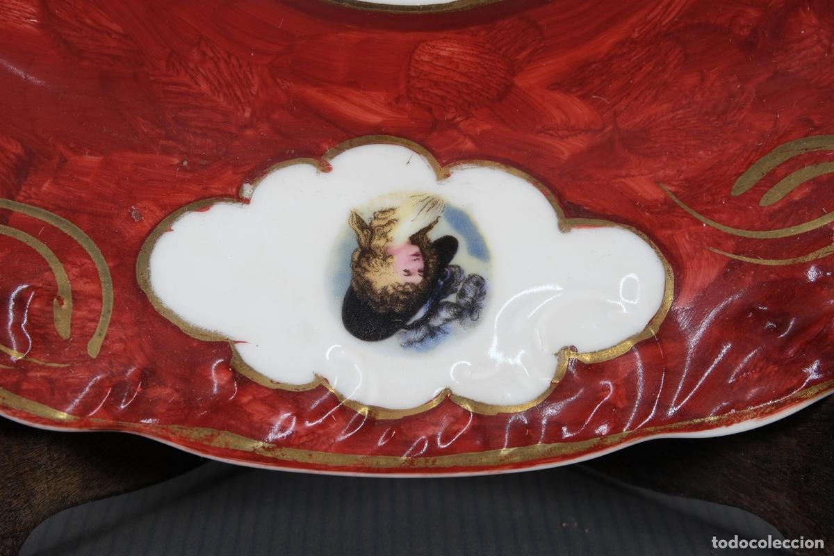 Antig&uuml;edades: Bandeja en porcelana pintada - Foto 7