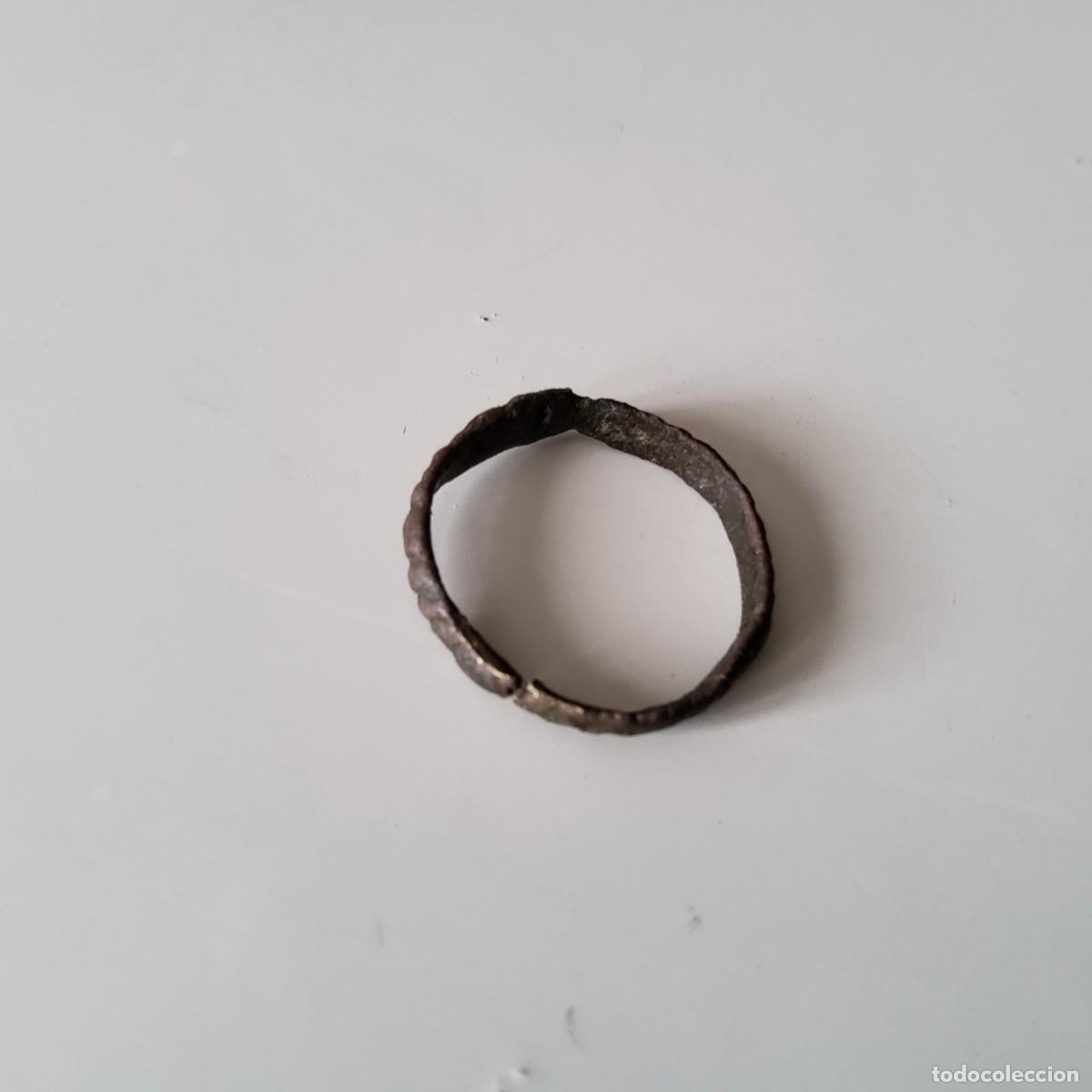 Antig&uuml;edades: ANILLO MEDIEVAL DE BRONCE - Foto 4