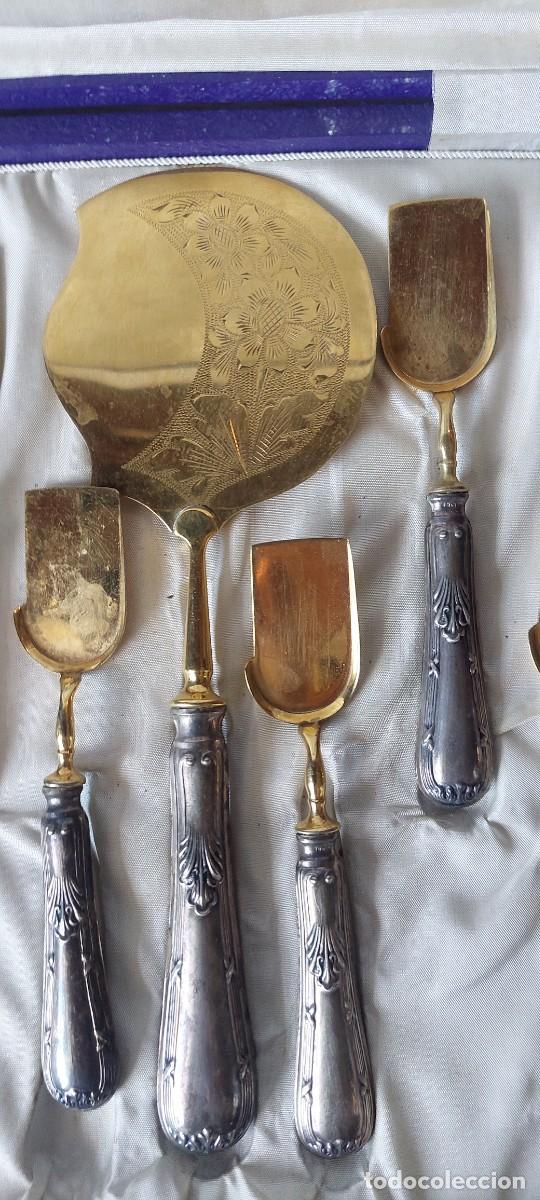 Antig&uuml;edades: Juego de cubiertos de postre antiguo en estuche - Foto 2