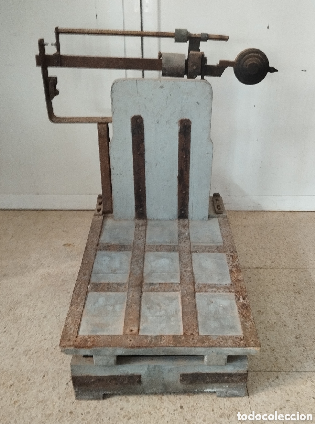 Antig&uuml;edades: B&aacute;scula de plataforma 125Kg - Foto 1