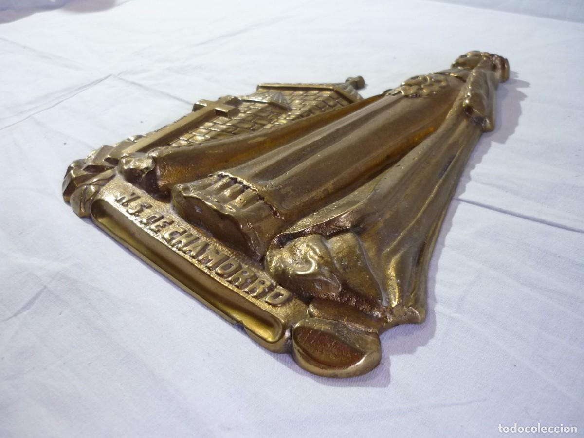 Antig&uuml;edades: Placa de bronce Nuestra Se&ntilde;ora de Chamorro, 4 kilogramos de peso - Foto 4