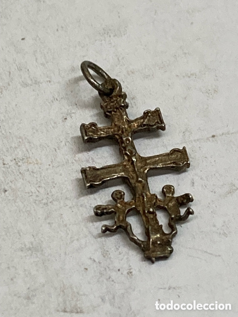 Antig&uuml;edades: Cruz de plata religiosa C247 - Foto 1