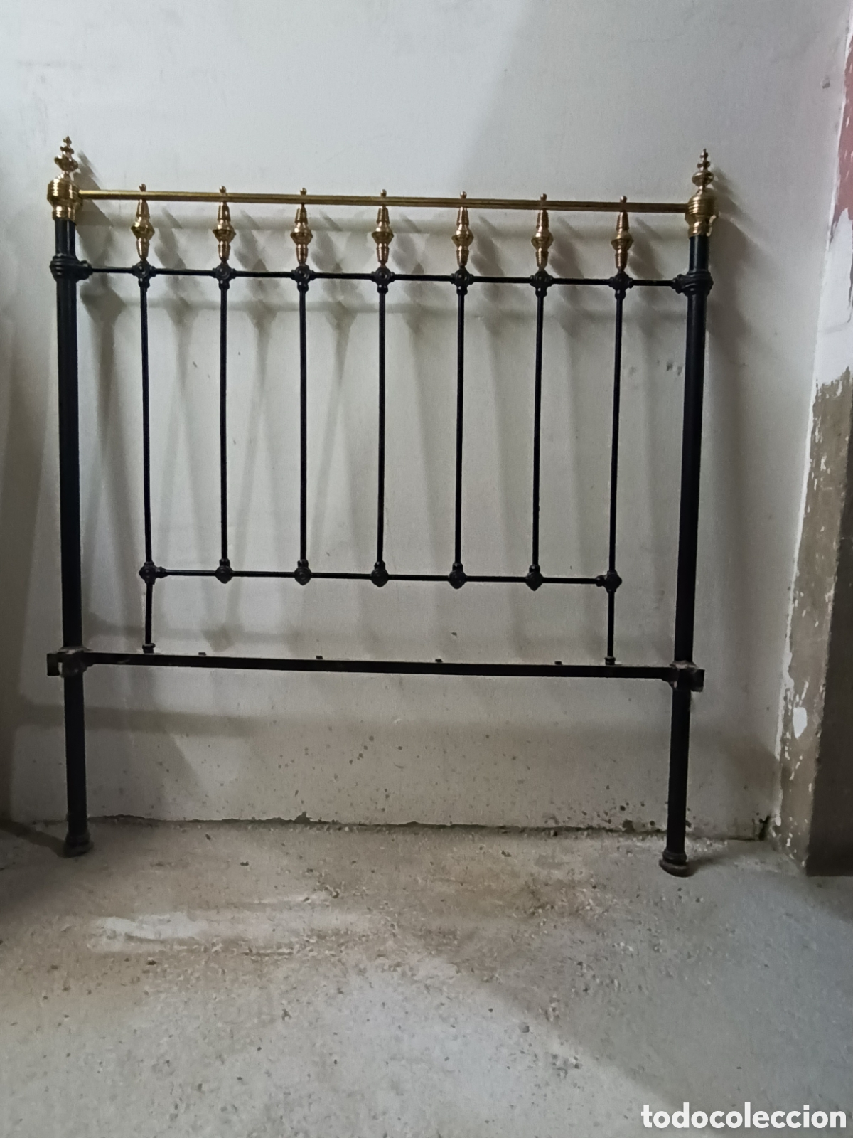 Antig&uuml;edades: Cabecero antiguo de hierro fundido y bronce - Foto 2