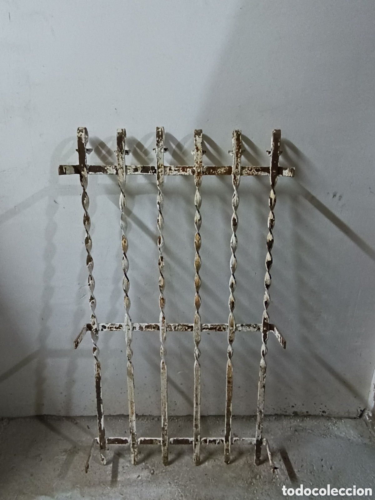 Antig&uuml;edades: ANTIGUA REJA DE VENTANA - Foto 3