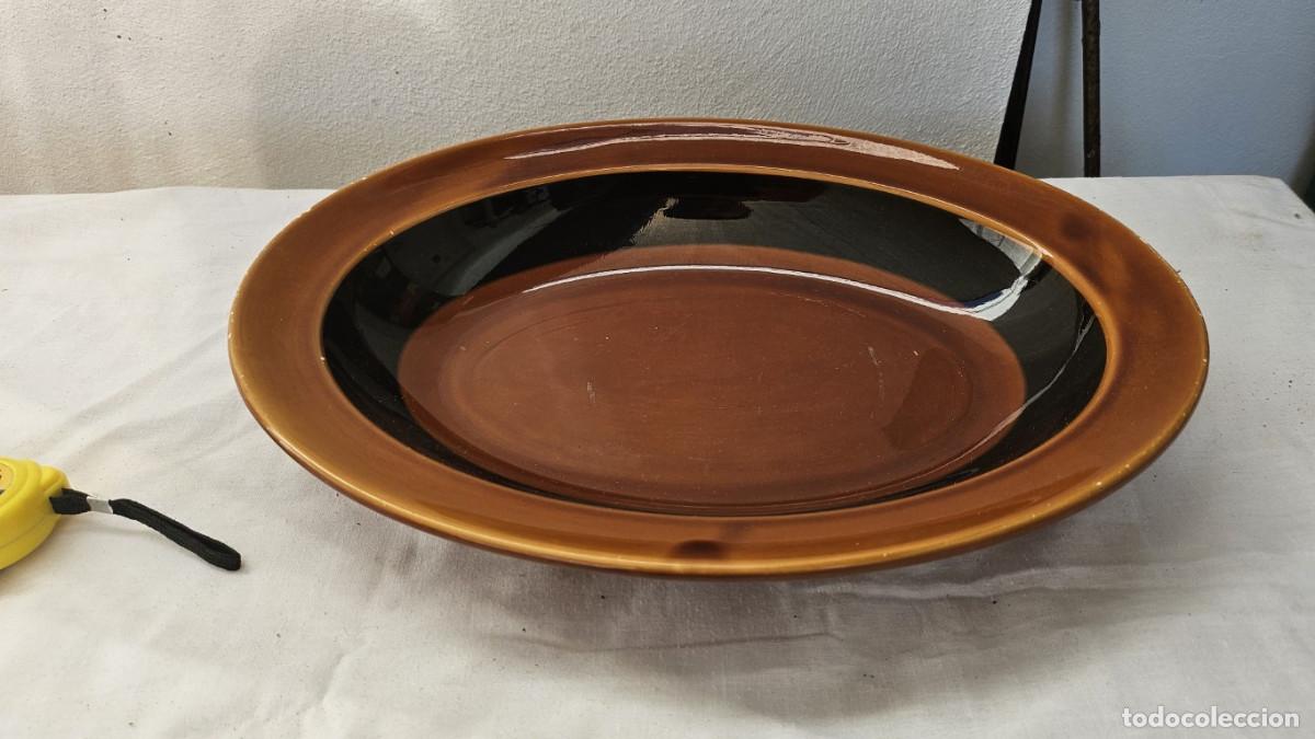 Antig&uuml;edades: bandeja de barro firmado - Foto 1