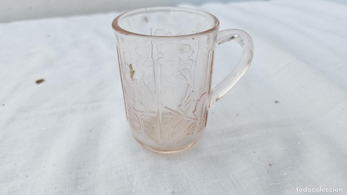 Antig&uuml;edades: peque&ntilde;a jarra de cristal rosa - Foto 3