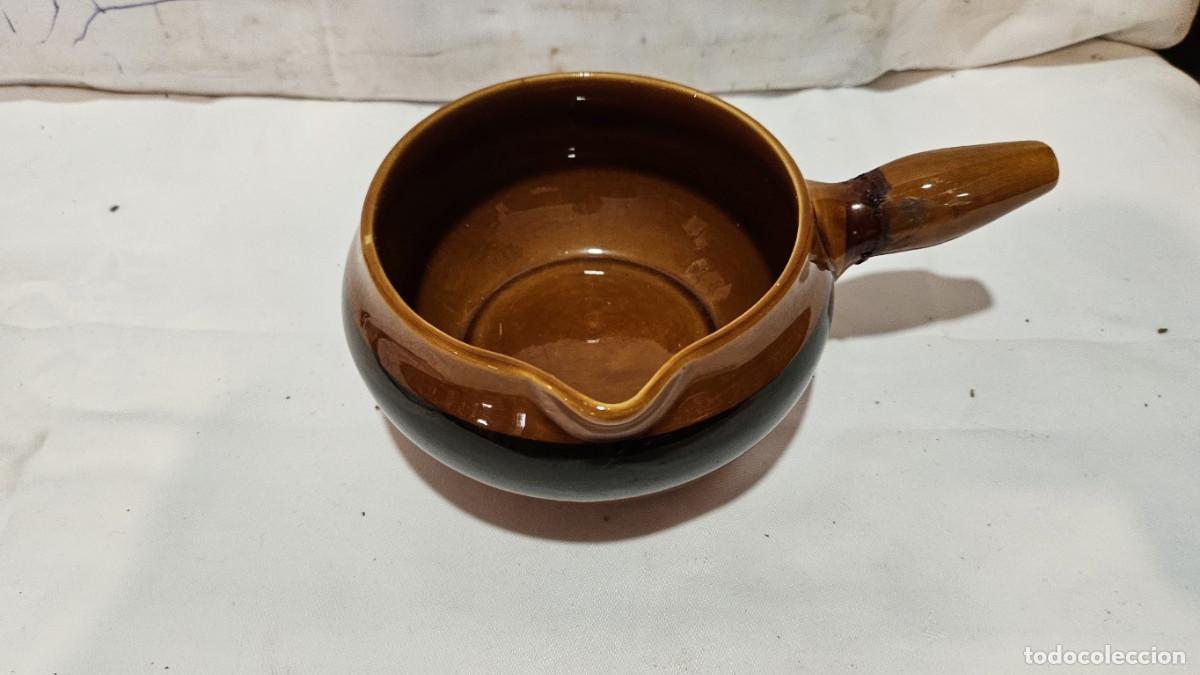 Antig&uuml;edades: caso en barro firmado - Foto 2