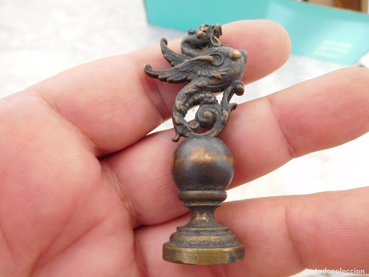 Antig&uuml;edades: Sello antiguo de bronce drag&oacute;n - Foto 1