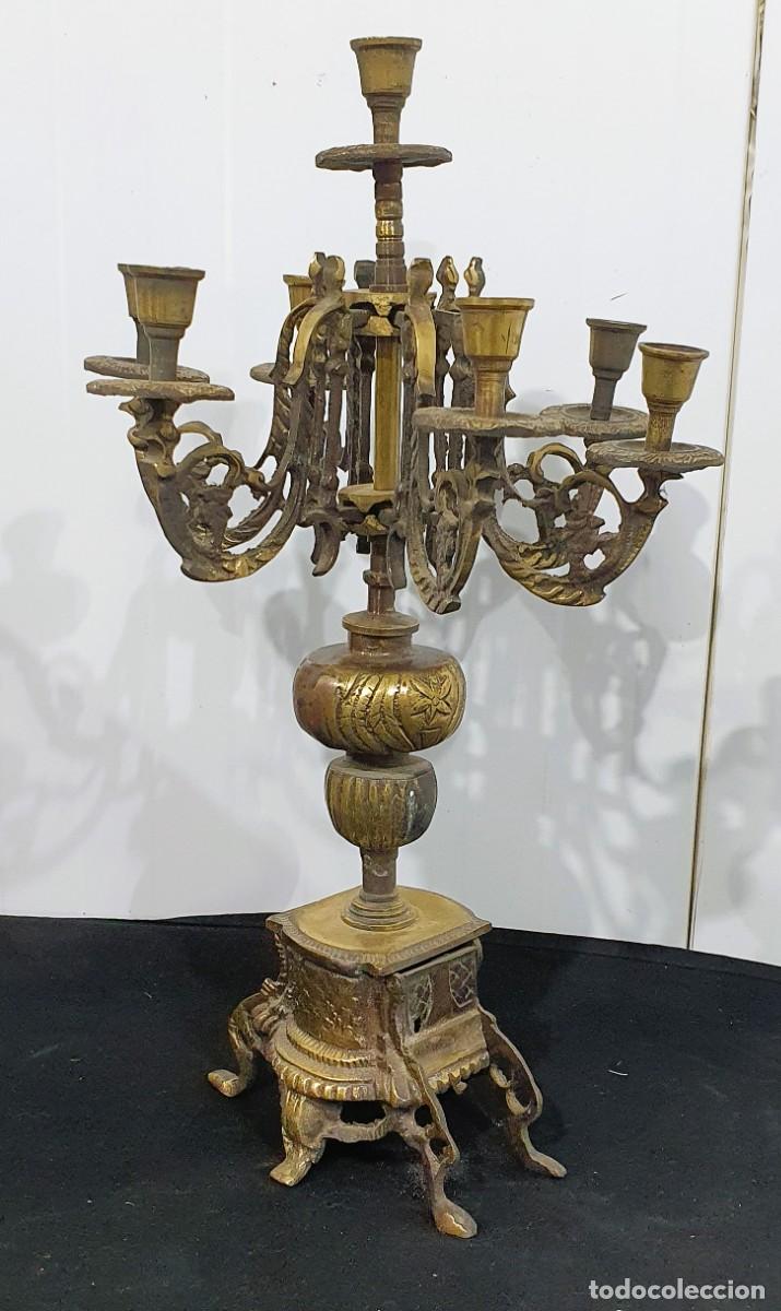 Antig&uuml;edades: -Antiguo candelabro de bronce S.XIX - Foto 2