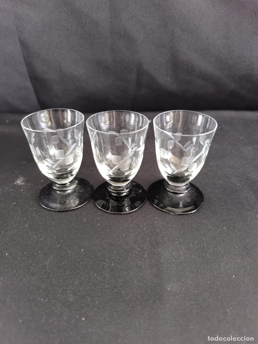 Antig&uuml;edades: copas de cristal grabado - Foto 2