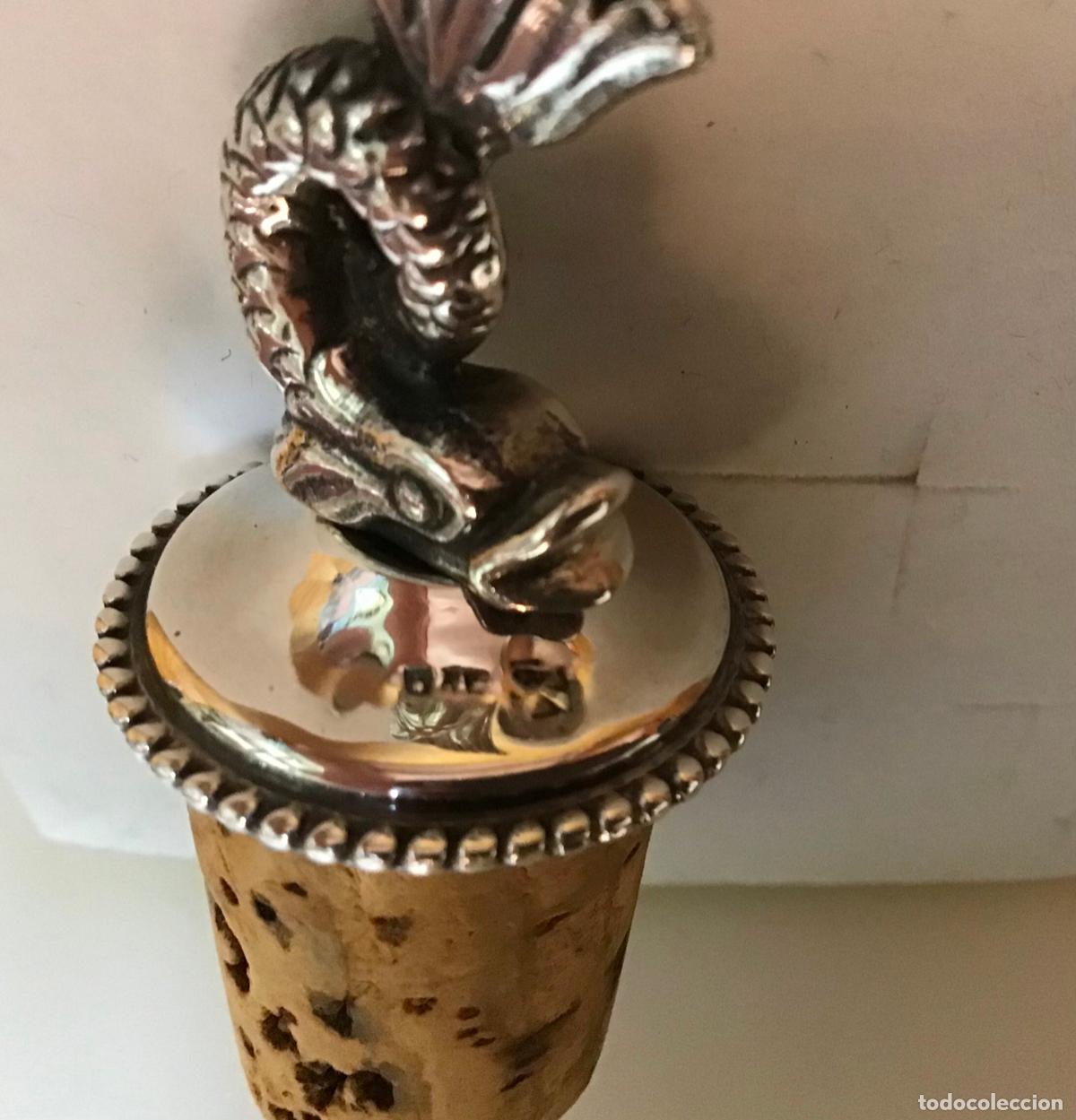 Antig&uuml;edades: PEZ NEOCLASICO, TAPON DE PLATA - Foto 2