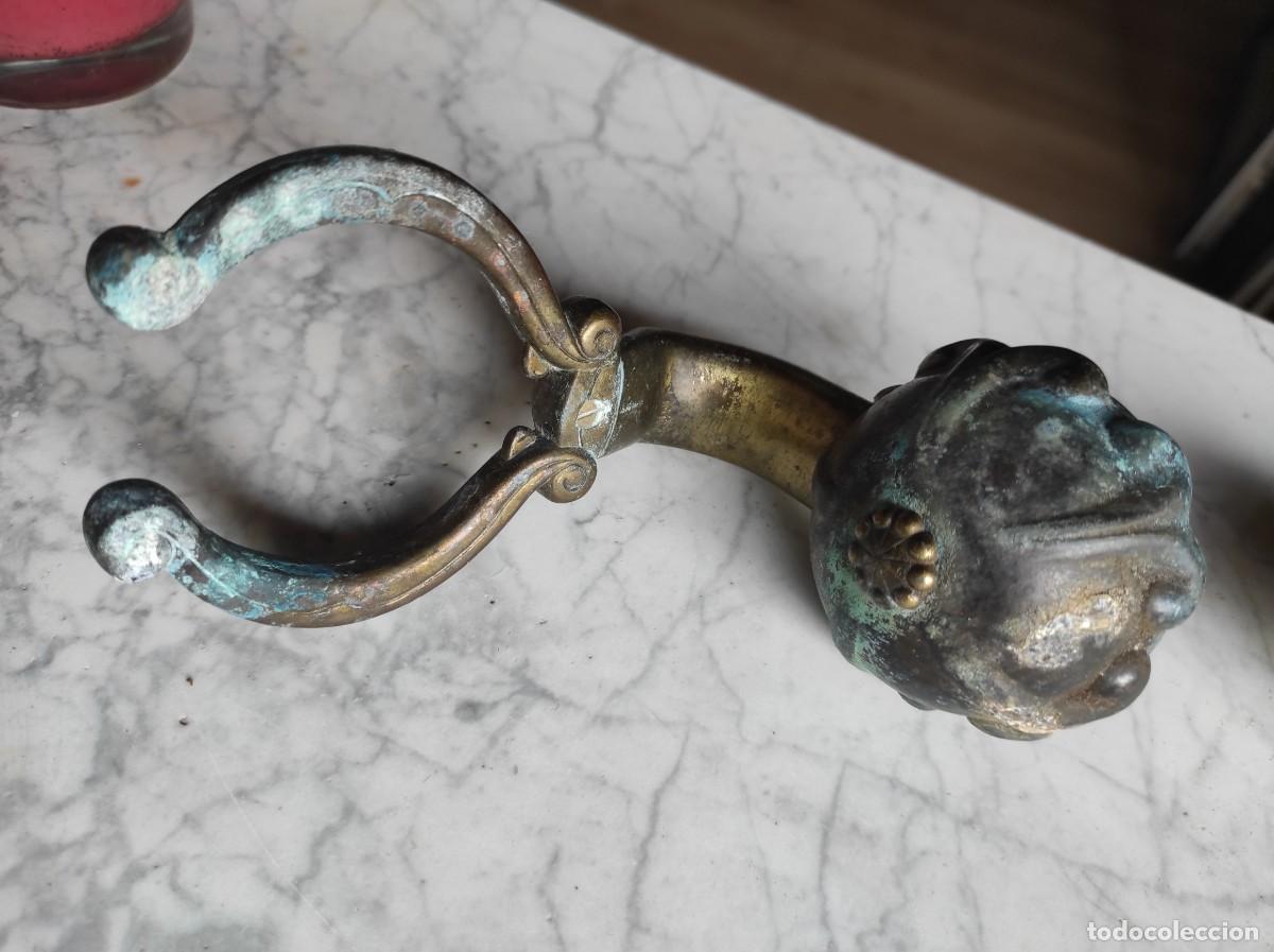 Antig&uuml;edades: Soporte de bronce para vaso de ba&ntilde;o - Foto 1
