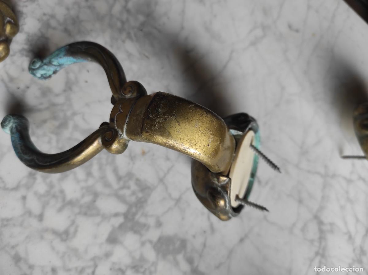 Antig&uuml;edades: Soporte de bronce para vaso de ba&ntilde;o - Foto 3