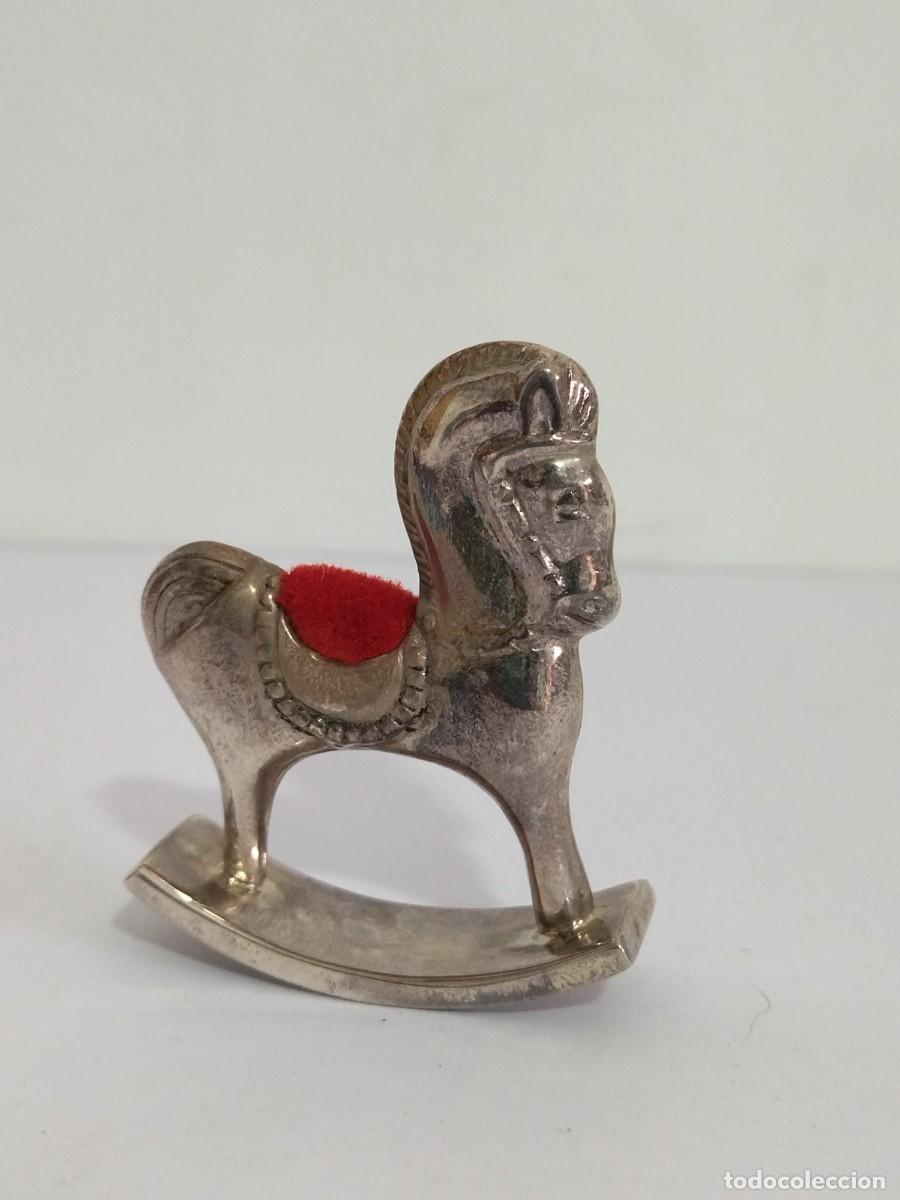 Antig&uuml;edades: Alfiletero Antiguo de plata Caballito. - Foto 11