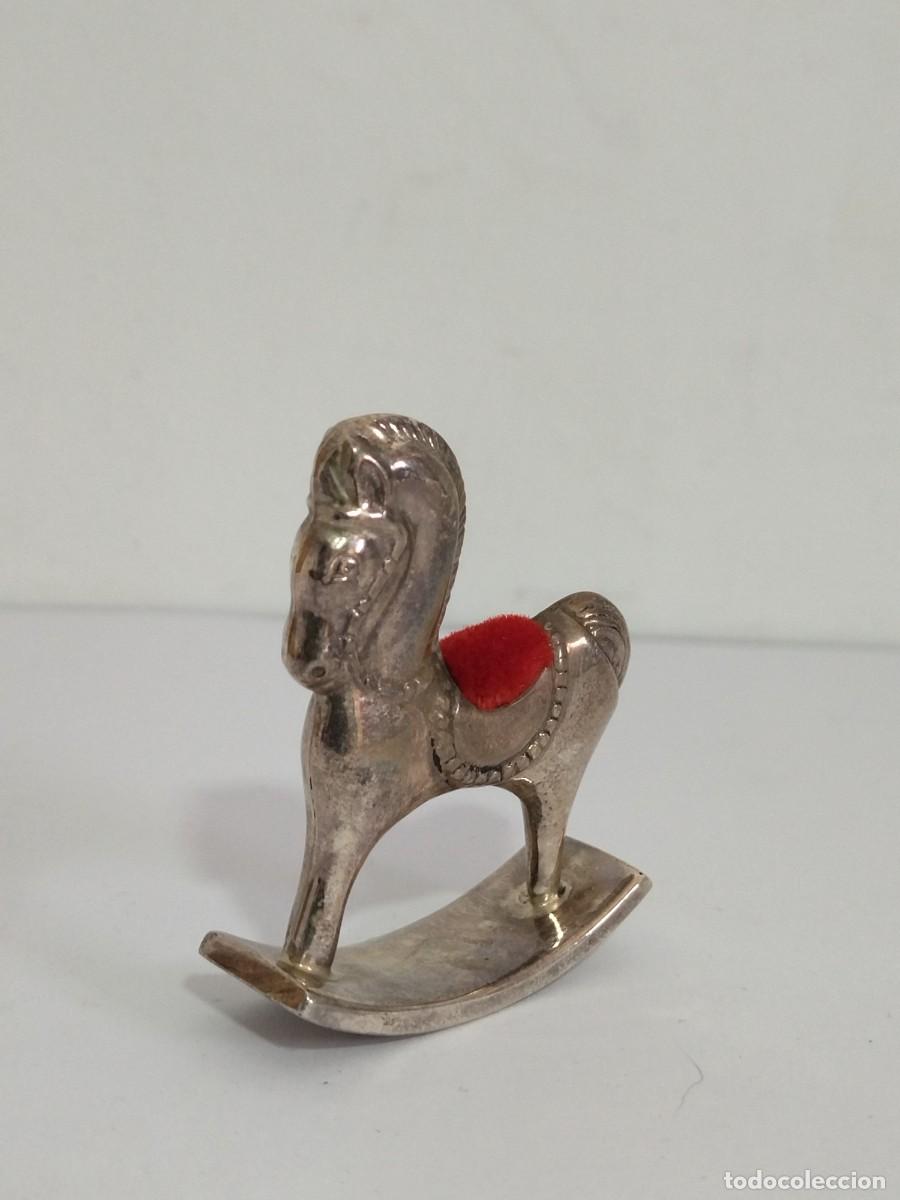 Antig&uuml;edades: Alfiletero Antiguo de plata Caballito. - Foto 14