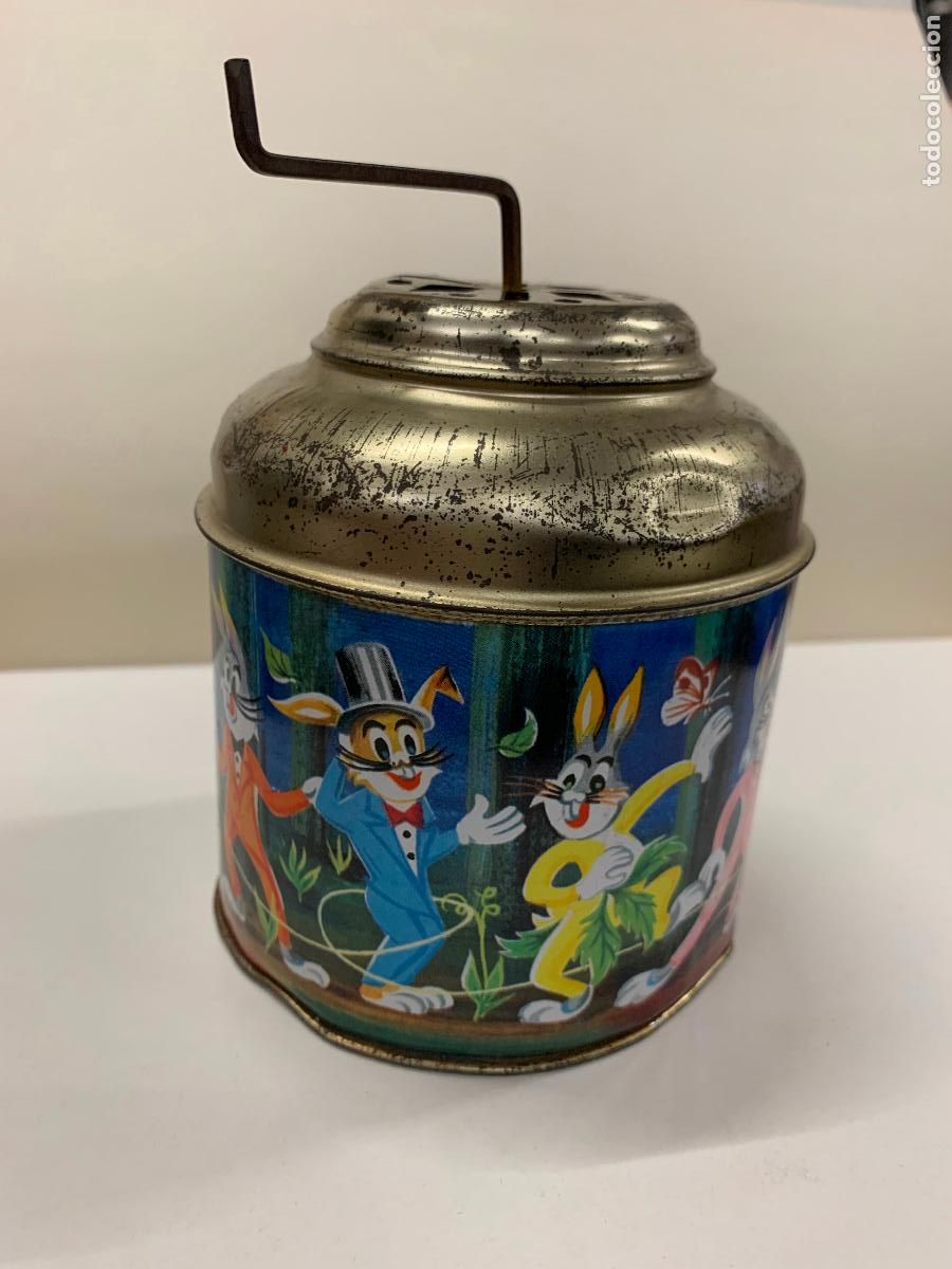 Antig&uuml;edades: caja o cajita de musica, metalica litografiada. No funciona. Ideal coleccionismo