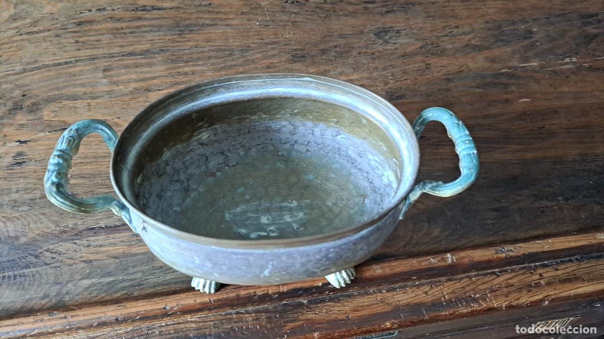 Antig&uuml;edades: Antiguo Centro de Mesa o Macetero de Bronce - Foto 2
