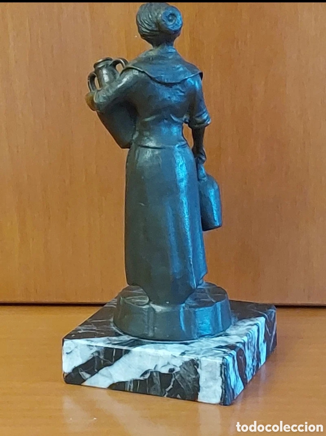 Antig&uuml;edades: Aguadora bronce vintage - Foto 4