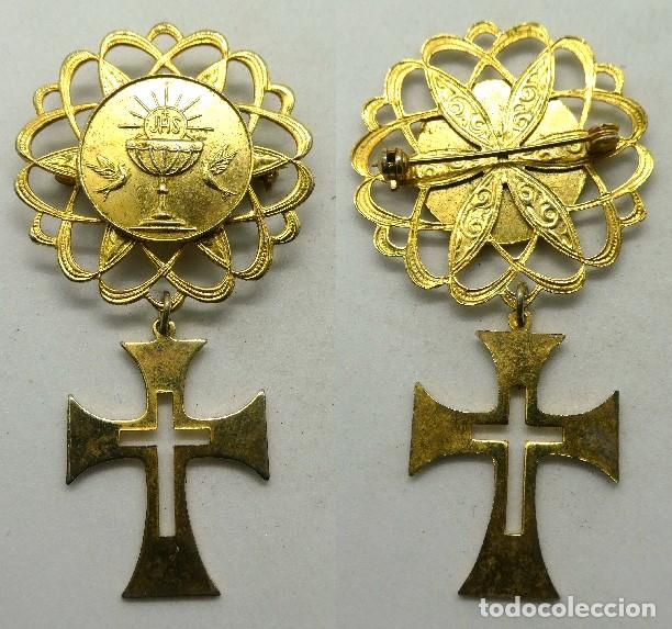 Antig&uuml;edades: MEDALLA RELIGIOSA DE COMUNI&Ouml;N mide 7,5 X 4 cm - Foto 1