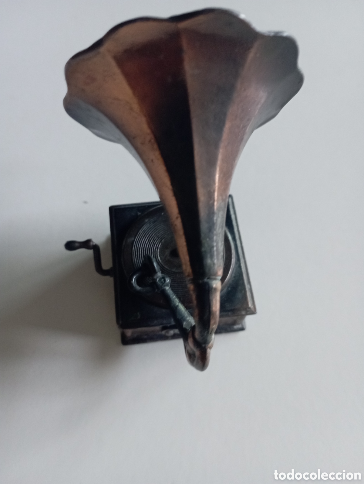 Antig&uuml;edades: Sacapuntas play-me con forma de fon&oacute;grafo