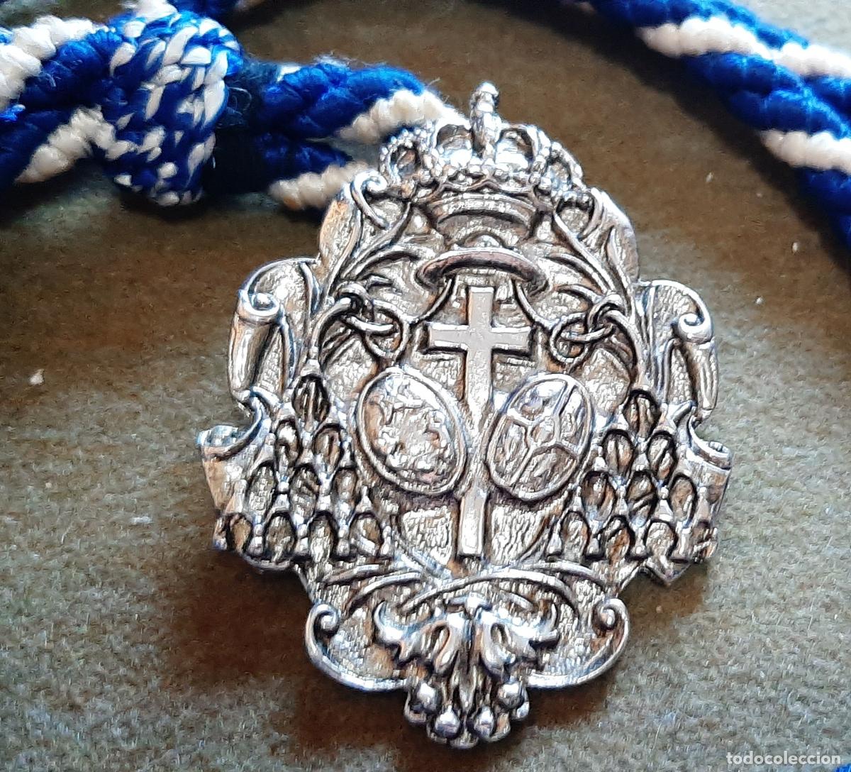 Antig&uuml;edades: MEDALLA CON CORDON DE LA HERMANDAD DE LOS NEGRITOS - Foto 1