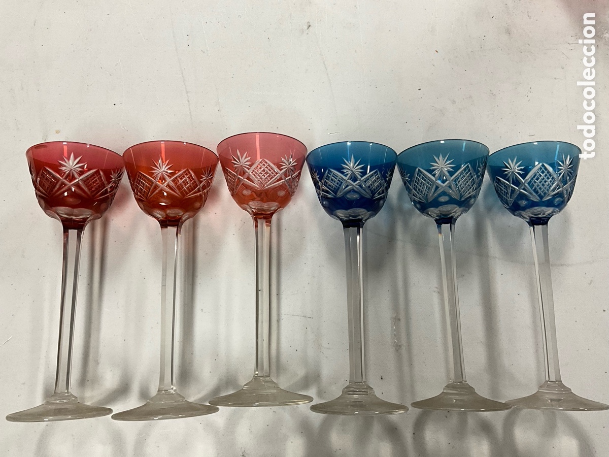 Antig&uuml;edades: Botella y seis copas de cristal - Foto 3