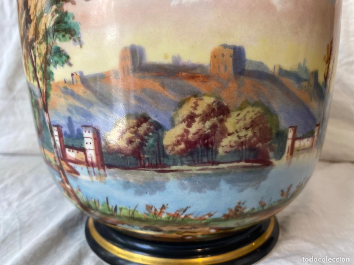 Antig&uuml;edades: ELEGANT&Iacute;SIMO MACETERO ANTIGUO DE PORCELANA DECORADA A MANO. - Foto 10