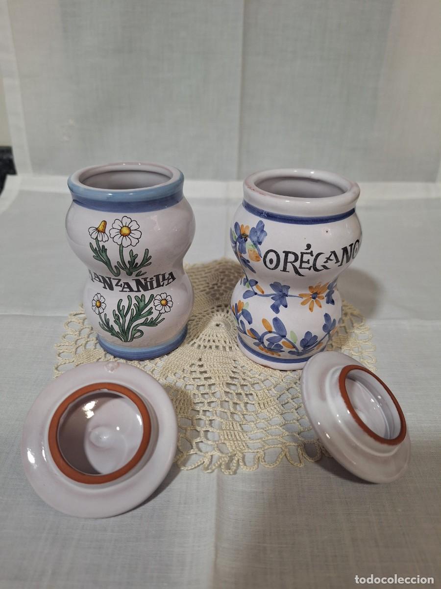 Antig&uuml;edades: Dos botes cer&aacute;mica para yerbas. - Foto 2