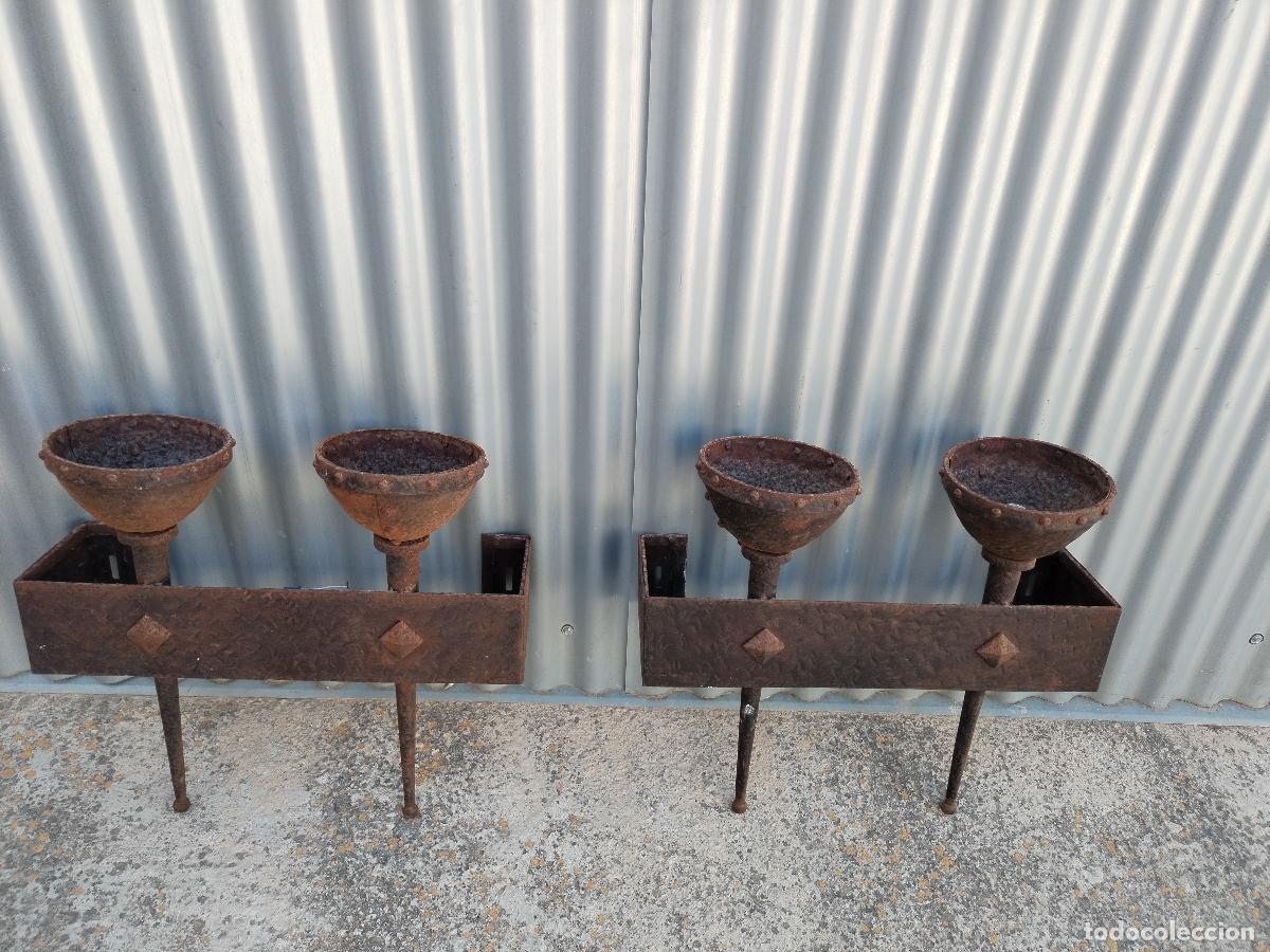 Antig&uuml;edades: 2 antiguos apliques de hierro - Foto 5